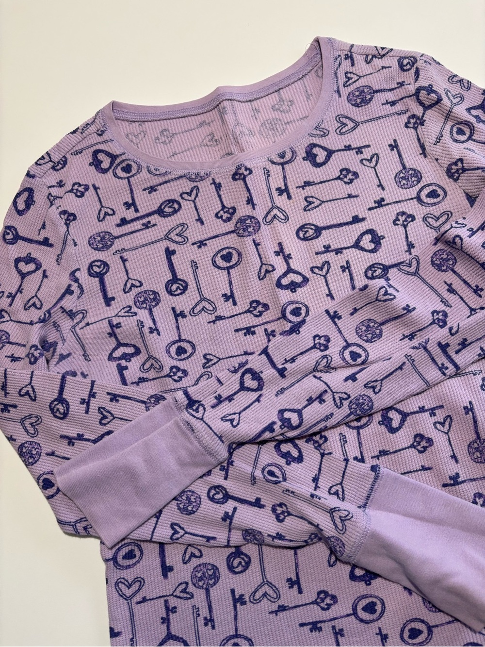 Arizona Jean Company Purple Key Print Y2K Thermal Cotton Long Sleeve With Thumb